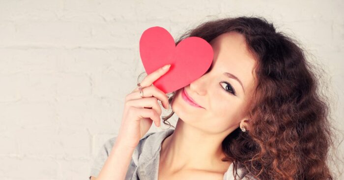 女性の脈ありサイン16選！サインが出たら取るべき行動とは