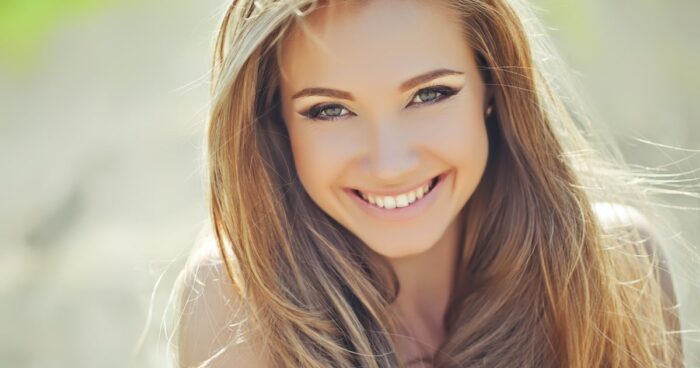 年下女性の脈ありサインを会話・態度・ラインごとに解説