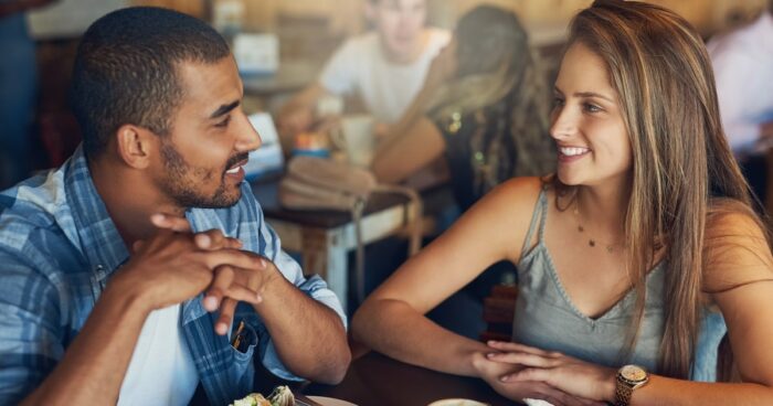 聞き上手な男性はモテる？女性200人への独自アンケートで徹底調査