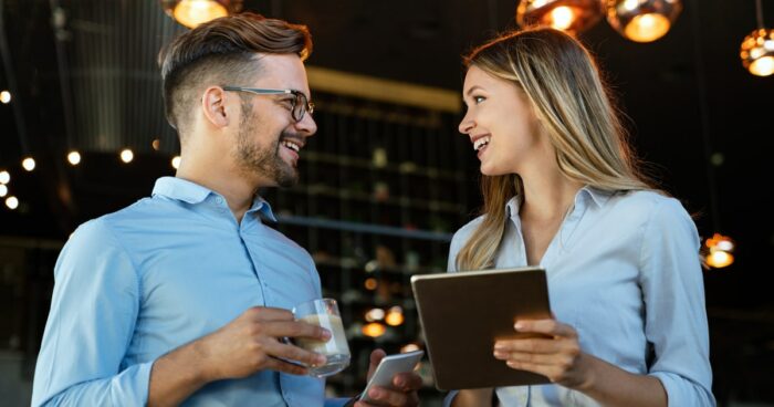 褒め上手な女性はモテる？褒め上手な女性の特徴やなる方法を紹介